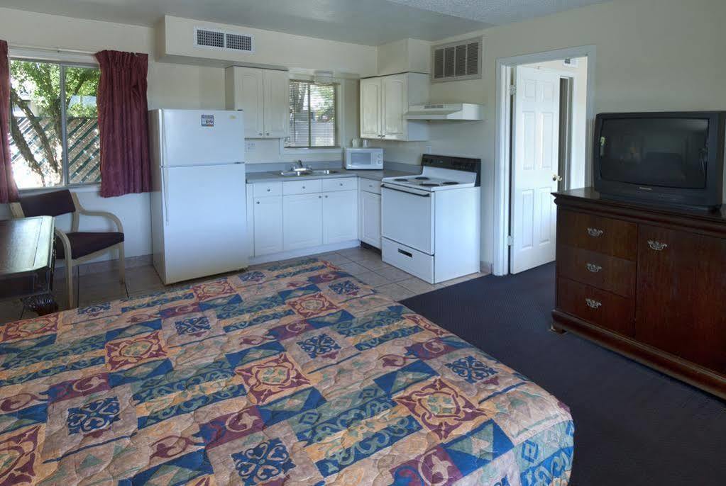 American Executive Inn เมซา ภายนอก รูปภาพ